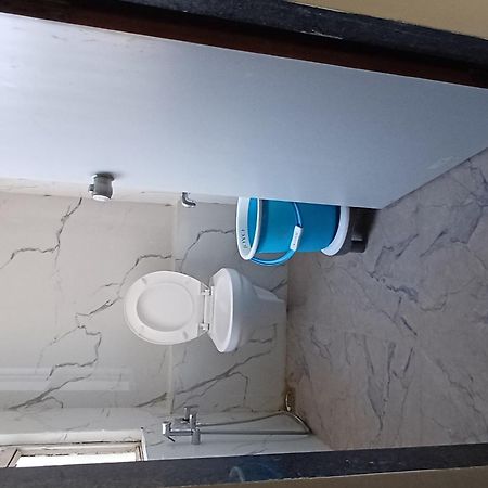 Hotel Phoniex Ahmedabad Buitenkant foto